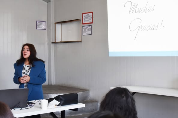 𝗛𝗢𝗦𝗣𝗜𝗧𝗔𝗟 𝗔𝗡𝗧𝗢𝗡𝗜𝗢 𝗟𝗢𝗥𝗘𝗡𝗔 𝗦𝗘 𝗖𝗔𝗣𝗔𝗖𝗜𝗧𝗔 𝗘𝗡 𝗟𝗔 𝗡𝗨𝗘𝗩𝗔 𝗟𝗘𝗬 𝗚𝗘𝗡𝗘𝗥𝗔𝗟 𝗗𝗘 𝗖𝗢𝗡𝗧𝗥𝗔𝗧𝗔𝗖𝗜𝗢𝗡𝗘𝗦 𝗣Ú𝗕𝗟𝗜𝗖𝗔𝗦